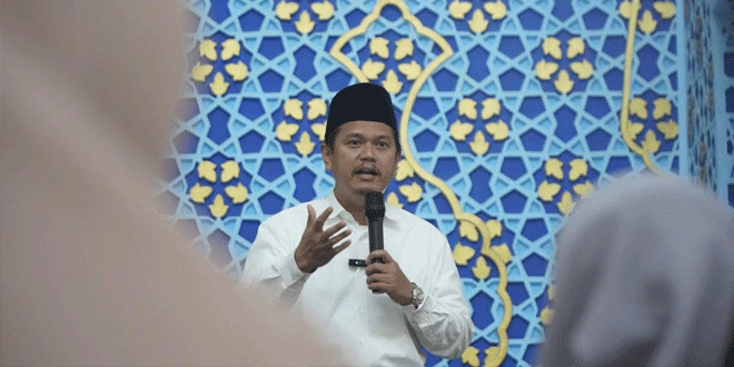 Bersama-Majelis-Muslimah-Berdzikir,-Prof-Ridha-Ajak-Kaum-Ibu-Maknai-Arti-Sabar.gif-2