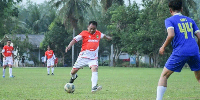 Dari-Lapangan-ke-Masyarakat,-Sepakbola-dan-Manfaatnya-Dalam-Upaya-Wujudkan-Sergai-'Maju-Terus'