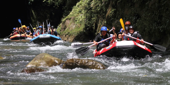 Promosikan-Pariwisata-Sergai,-Wabup-Adlin-Tambunan-Jajal-Arung-Jeram-Sungai-Bahbolon.gif-2