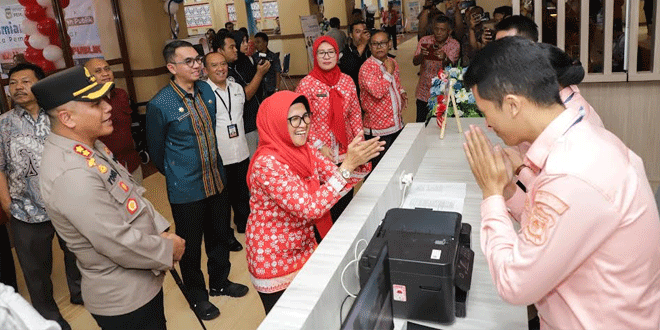 Mall-Pelayanan-Publik-Siantar-Diresmikan,-Urusan-Administrasi-Masyarakat-Kini-Lebih-Mudah.gif-2