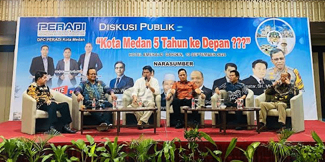 Calon-Wali-Kota-Medan-Prof-Ridha-saat-menghadiri-diskusi-DPC-Peradi-Medan.gif-2