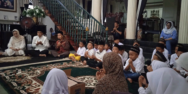 Hari-Pertama-Kampanye,-Rico-Waas-Gelar-Doa-Bersama-Anak-Yatim.gif-2