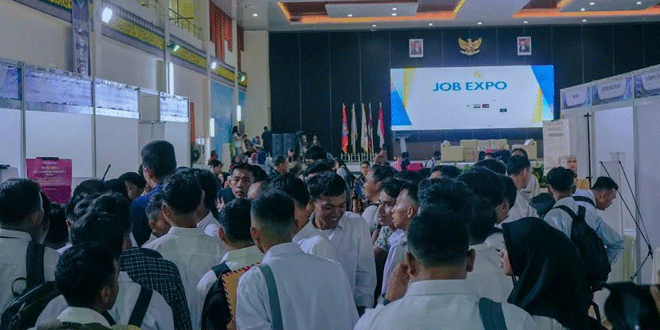 Job-Expo-Pemko-Medan-dan-Politeknik-Pariwisata.gif-2