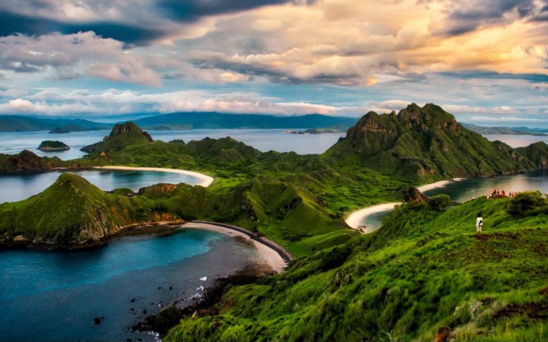 Pulau Komodo (REFO Indonesia)